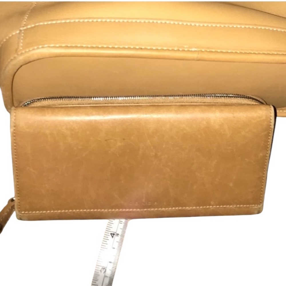 Coach vintage leather wallet with zipper , matching bag listed separately